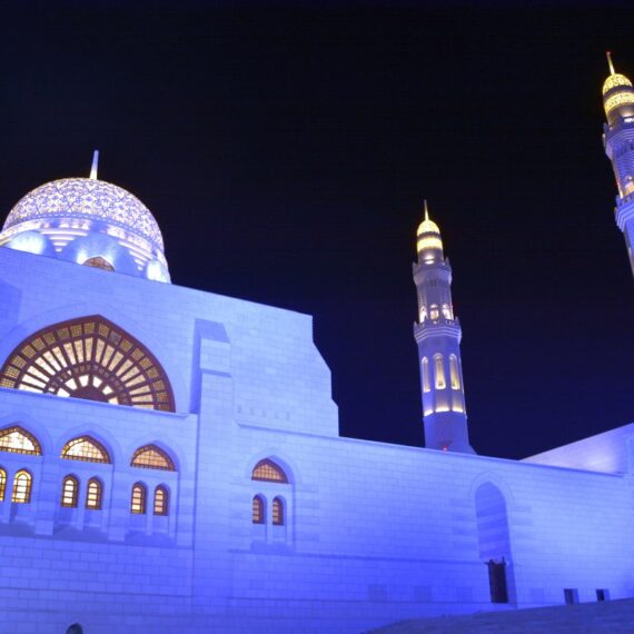 Complete travel guide to Oman - experience traditional Arabia