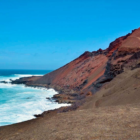 8 magnificent volcano hikes in Lanzarote.