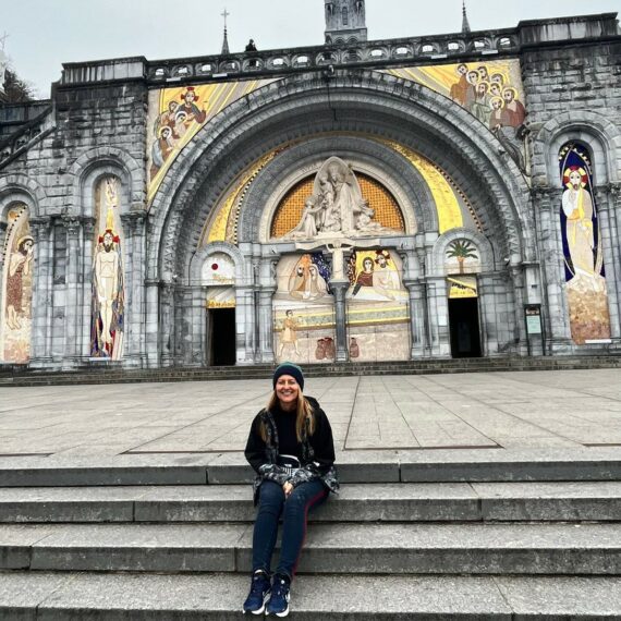Discover the sacred city of Lourdes at the foot of French Pyrenees.