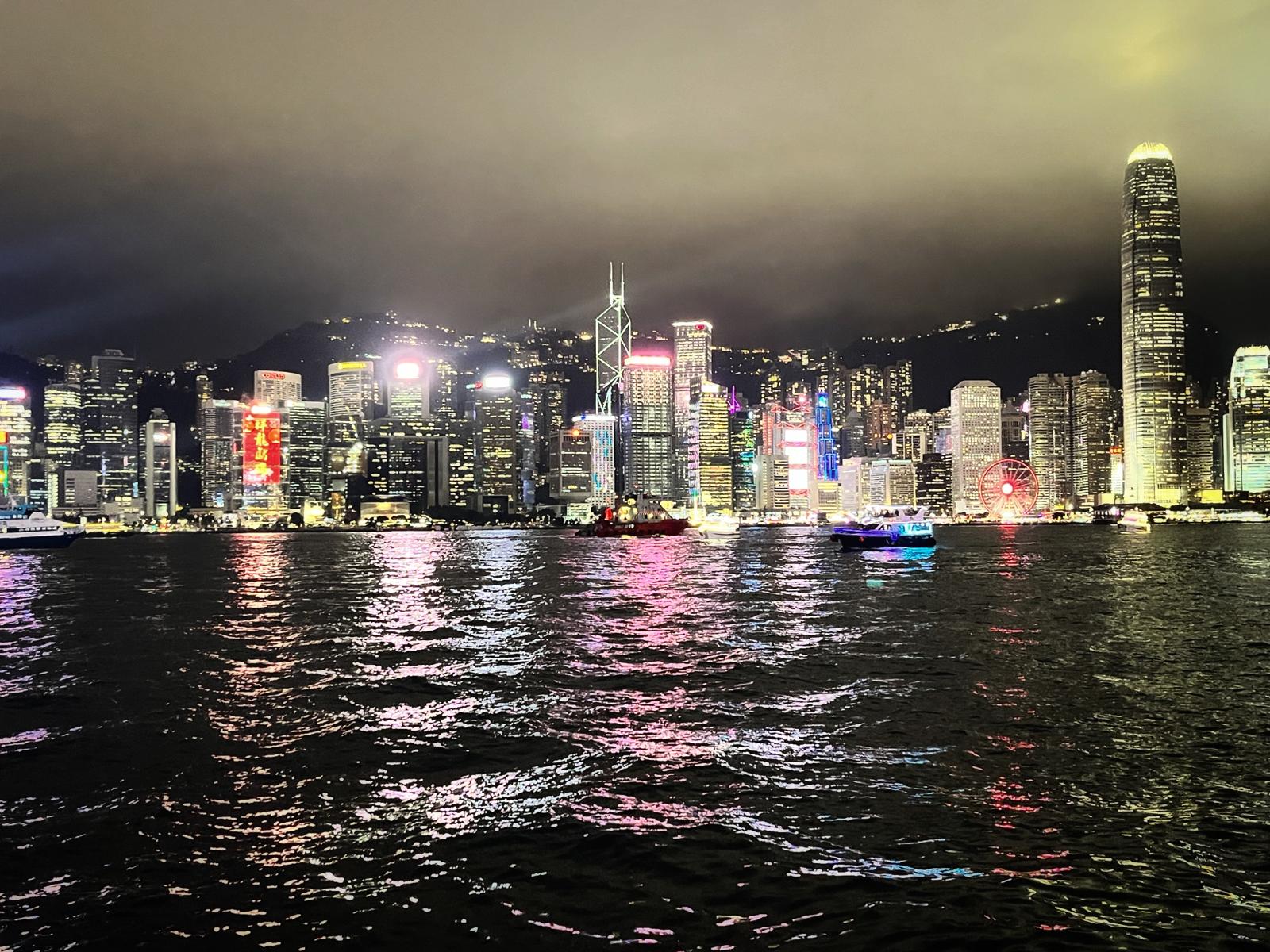 Best Hong Kong travel guide for first-timers for a real adventure!