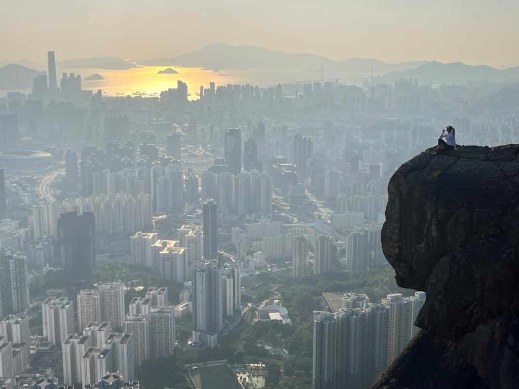 Hiking Victoria Peak in Hong Kong!