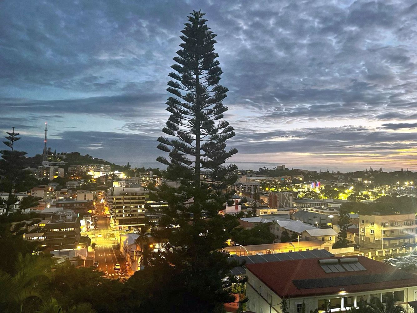 Full travel guide for New Caledonia – home to world’s largest lagoon.