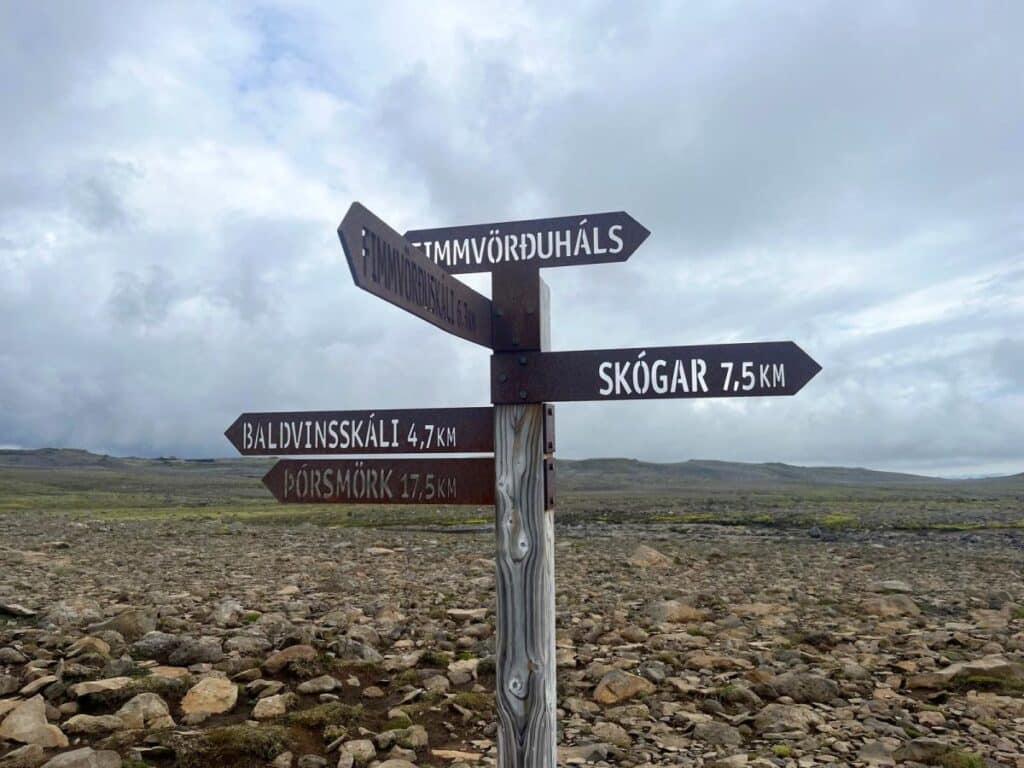 Fimmvorduhals trail from Skógar to Thórsmörk.